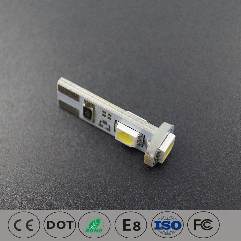Bombilla interior de automóvil LED T10 de Wedge USB